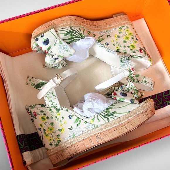 Tory Burch Penny 120MM Wedge in Watercolor Botanical Print / New Ivory Sz 7(M) - Picture 16 of 16